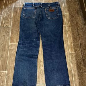 Wrangler jeans. Old style.36 slim fit. 34/30. Made Mexico dark color old school